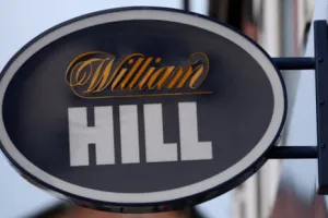 El dueño de William Hill acepta una compra de 243 millones de libras por un operador griego de casino y lotería