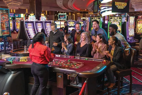 Jeff Favre en su entorno de trabajo en Live! Casino Hotel Philadelphia