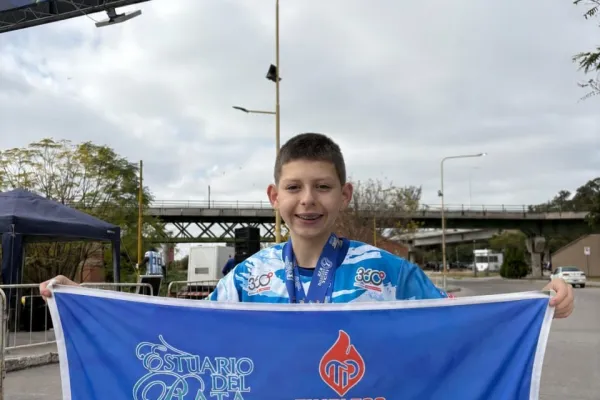 Ticiano Benavidez durante su preparación y participación en la campaña Dare to Dream Argentina