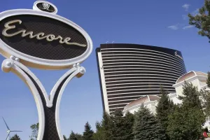 Trabajadores de Encore Boston Harbor aprueban autorizar una huelga antes del vencimiento del contrato con Wynn