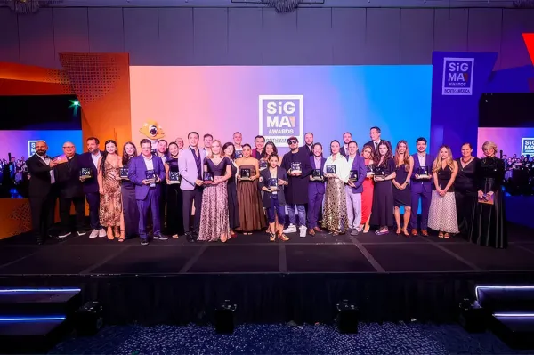 Ganadores y asistentes durante la primera edición de los premios SiGMA North America en Ciudad de México